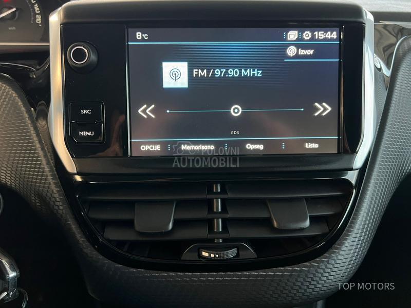 Peugeot 2008 1.6hdi/ AUTO-MATIK