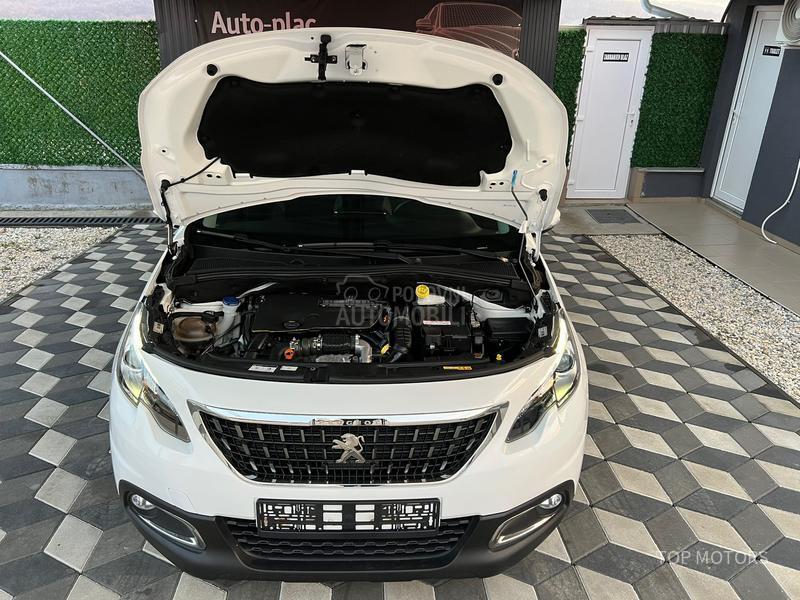 Peugeot 2008 1.6hdi/ AUTO-MATIK