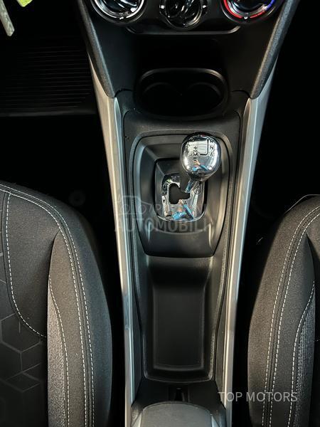 Peugeot 2008 1.6hdi/ AUTO-MATIK