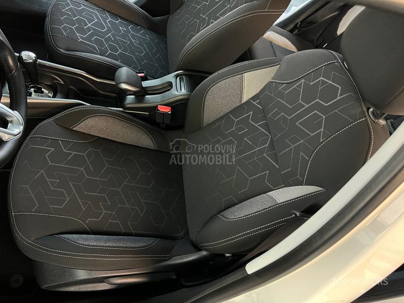 Peugeot 2008 1.6hdi/ AUTO-MATIK