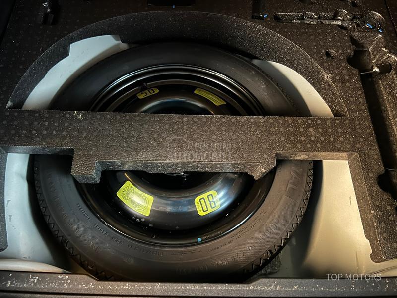 Peugeot 2008 1.6hdi/ AUTO-MATIK