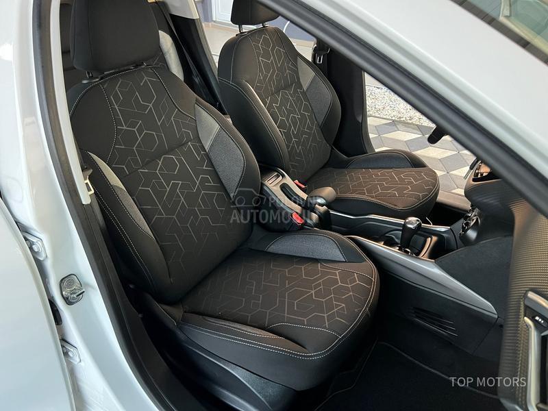 Peugeot 2008 1.6hdi/ AUTO-MATIK