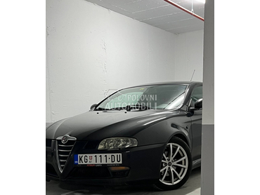 Alfa Romeo GT 