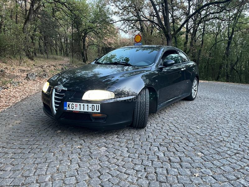 Alfa Romeo GT 