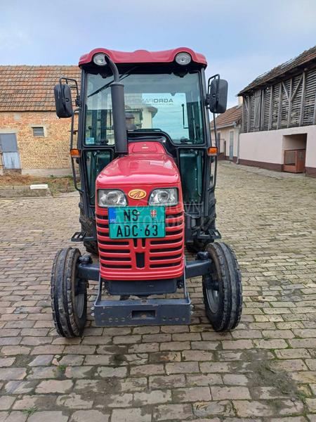 Mahindra 575