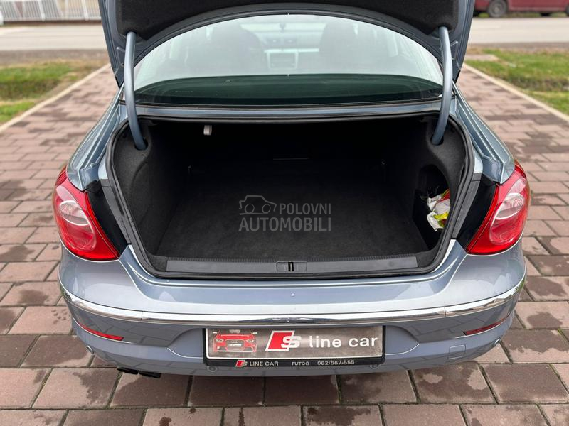 Volkswagen Passat CC 2.0TDI DSG NOV ZAMA