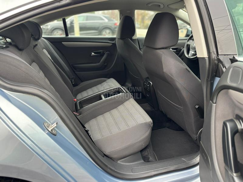 Volkswagen Passat CC 2.0TDI DSG NOV ZAMA