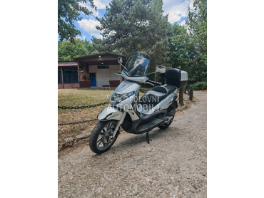Piaggio Beverly 250