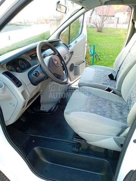 Opel Vivaro 