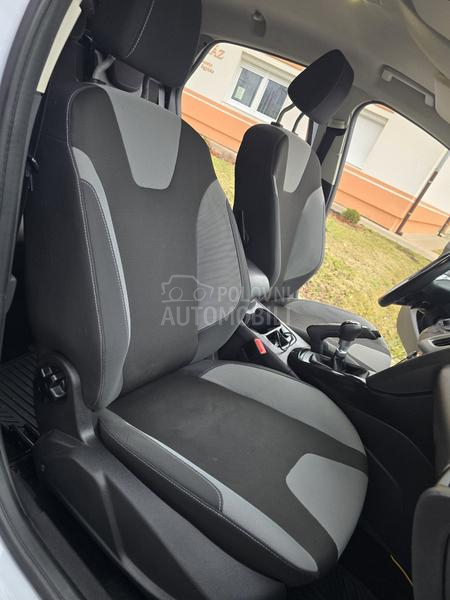 Ford Focus 1,6 Titanium X