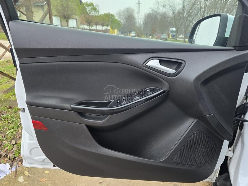Ford Focus 1,6 Titanium X