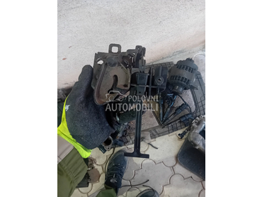 Brava za haubu za Fiat Stilo od 2000. do 2008. god.