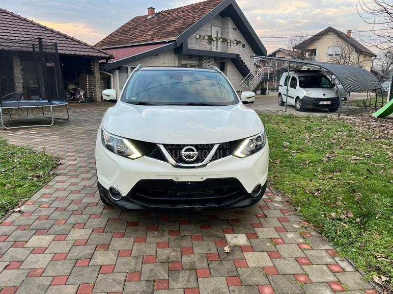 Nissan Qashqai 1.6 dci Tekna pano