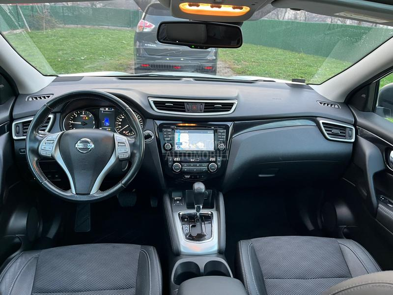 Nissan Qashqai 1.6 dci Tekna pano