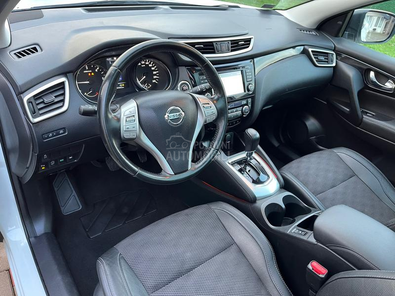 Nissan Qashqai 1.6 dci Tekna pano