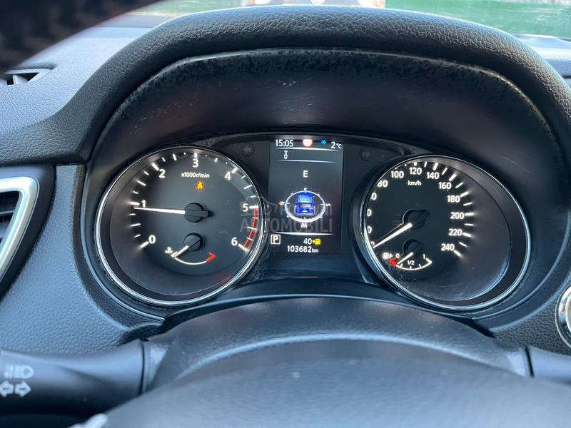 Nissan Qashqai 1.6 dci Tekna pano