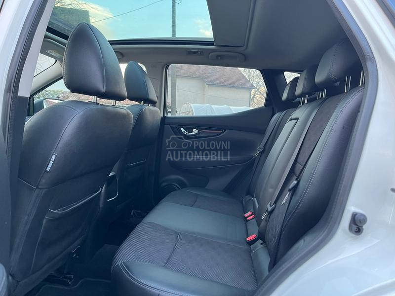 Nissan Qashqai 1.6 dci Tekna pano