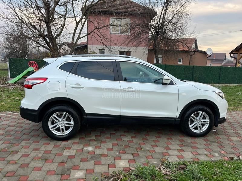 Nissan Qashqai 1.6 dci Tekna pano