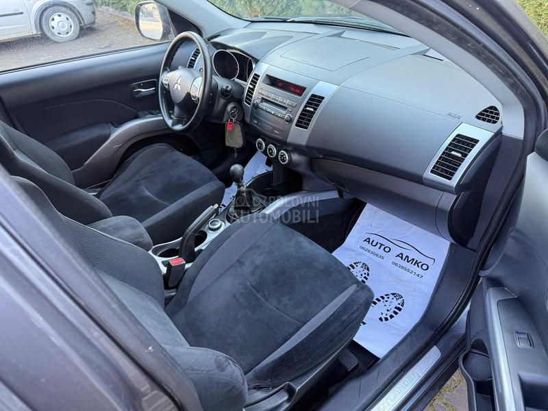 Mitsubishi Outlander 