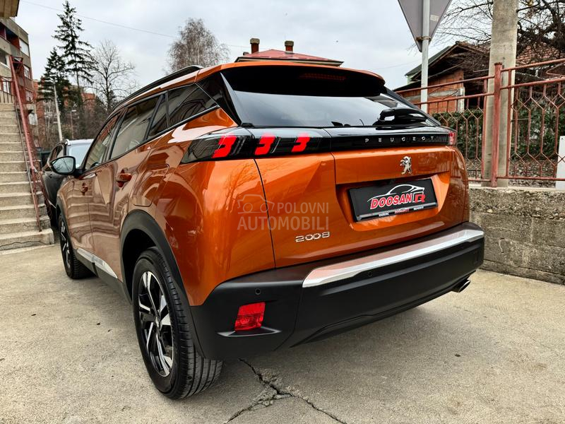 Peugeot 2008 1.5 HDI ALLURE