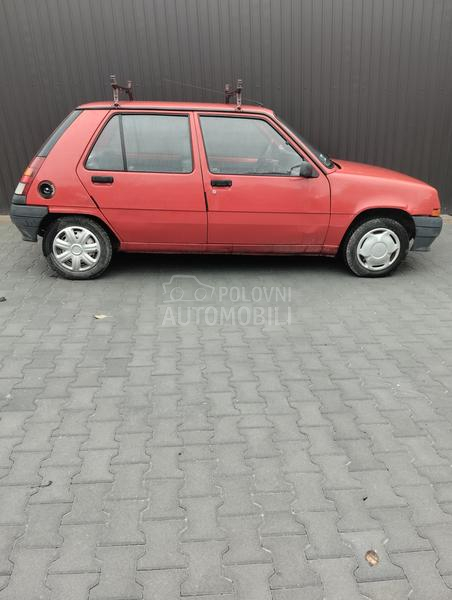 Renault R 5 