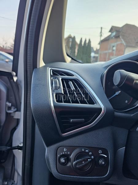 Ford C-Max 1.6 Hdi Titanium