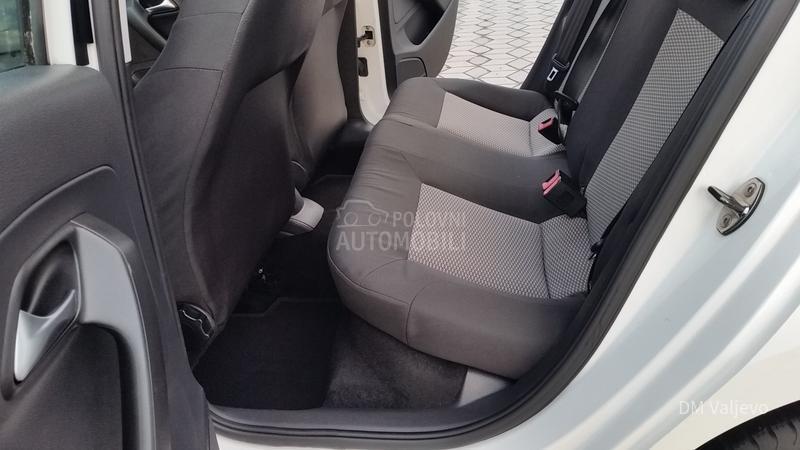 Volkswagen Polo 1.2 0DLIČNO STANJE