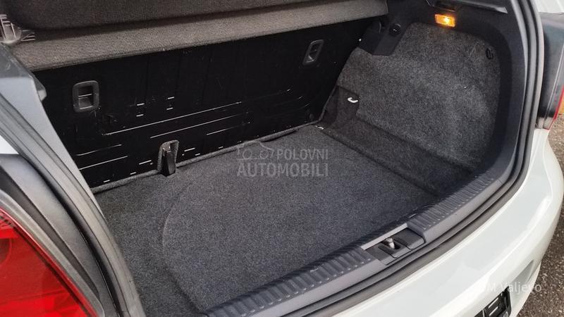 Volkswagen Polo 1.2 0DLIČNO STANJE