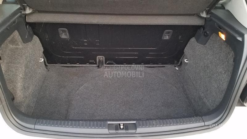 Volkswagen Polo 1.2 0DLIČNO STANJE