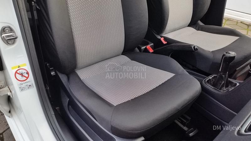 Volkswagen Polo 1.2 0DLIČNO STANJE