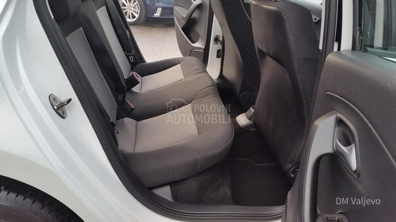 Volkswagen Polo 1.2 0DLIČNO STANJE