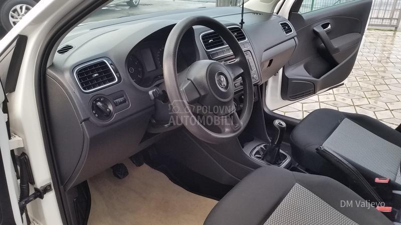 Volkswagen Polo 1.2 0DLIČNO STANJE