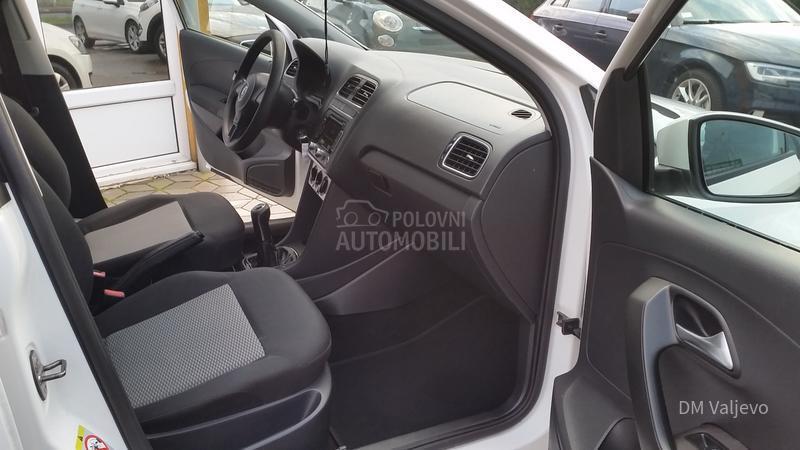 Volkswagen Polo 1.2 0DLIČNO STANJE