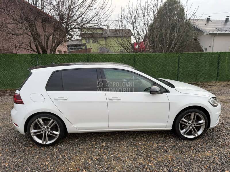 Volkswagen Golf 7 1.5 TSI MATRIX SPORT