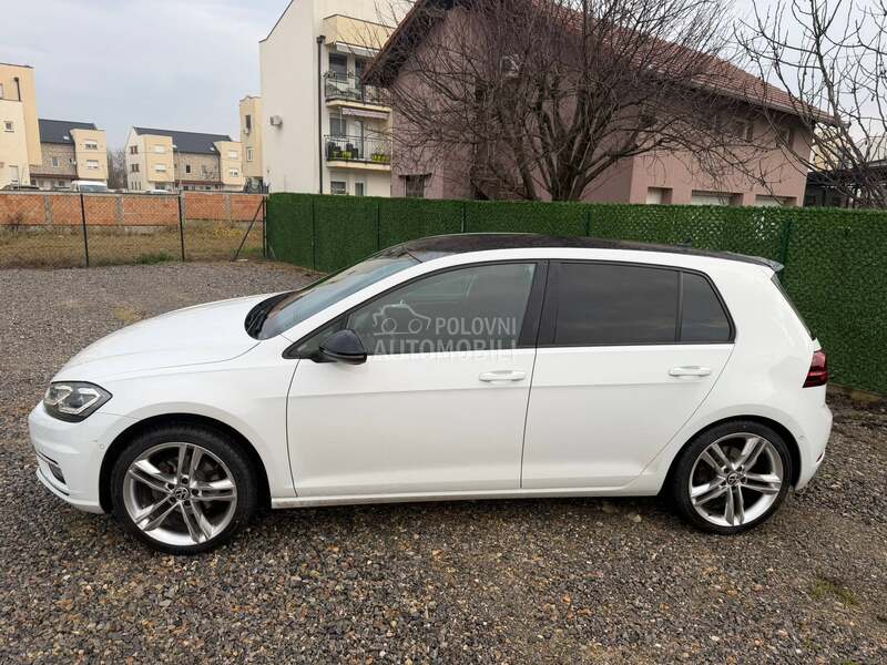 Volkswagen Golf 7 1.5 TSI MATRIX SPORT