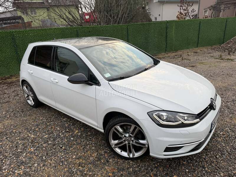 Volkswagen Golf 7 1.5 TSI MATRIX SPORT