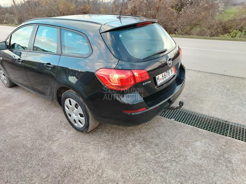 Opel Astra J 1.4
