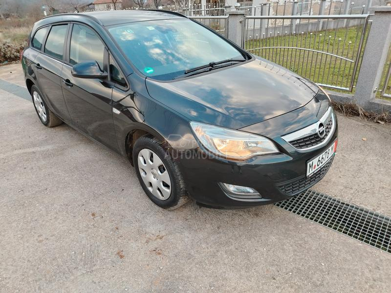 Opel Astra J 1.4