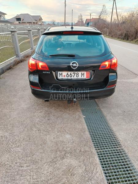 Opel Astra J 1.4