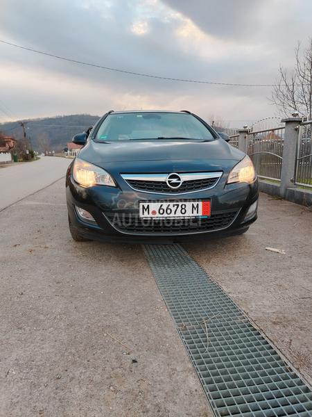Opel Astra J 1.4