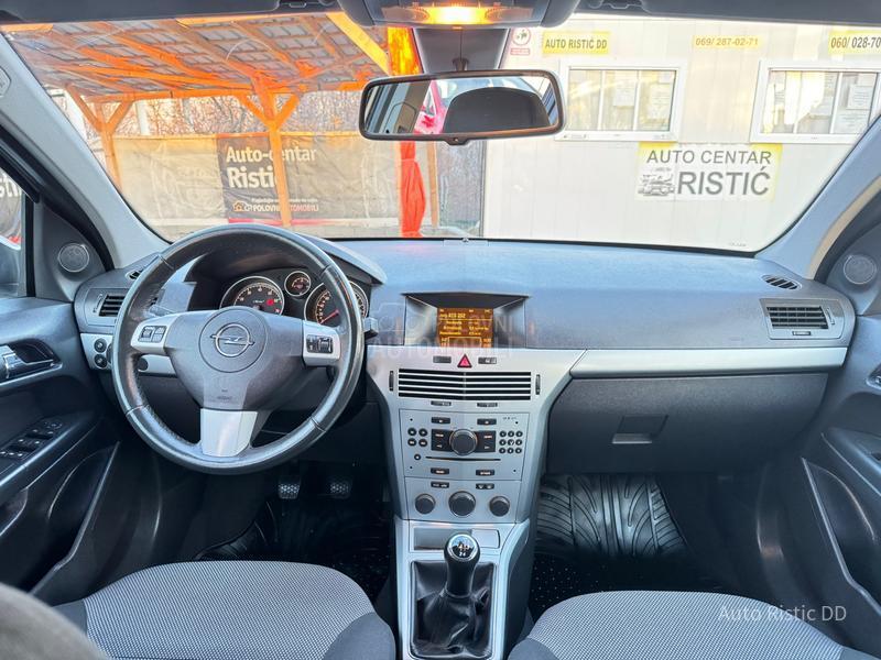 Opel Astra H 165655 K m  N O V A