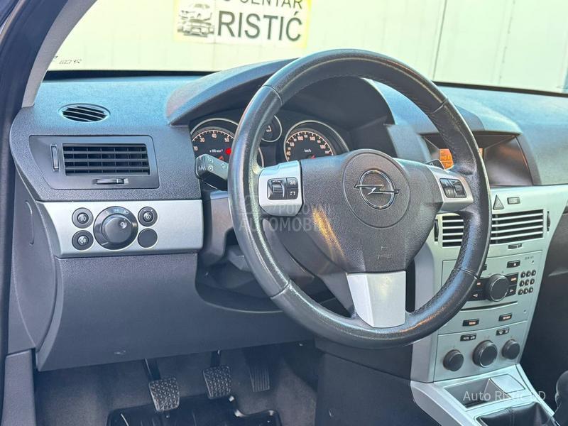 Opel Astra H 165655 K m  N O V A