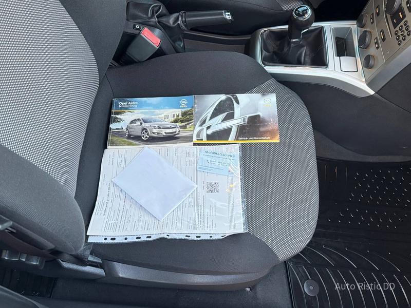 Opel Astra H 165655 K m  N O V A