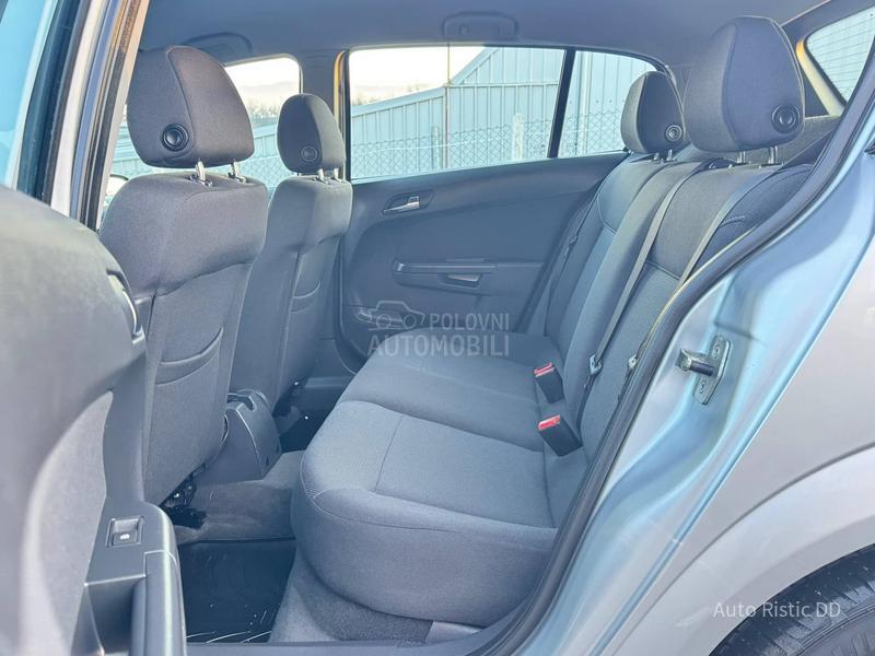 Opel Astra H 165655 K m  N O V A