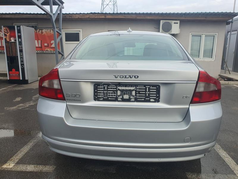 Volvo S80 