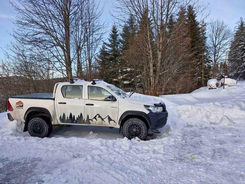 Toyota Hilux 