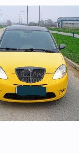 Lancia Ypsilon momo sport design