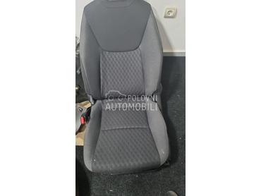 sedista prednja zadnja za Toyota Yaris od 2021. do 2025. god.