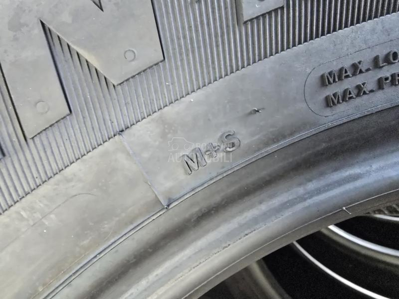 Gripmax 215/65 R16 Zimska