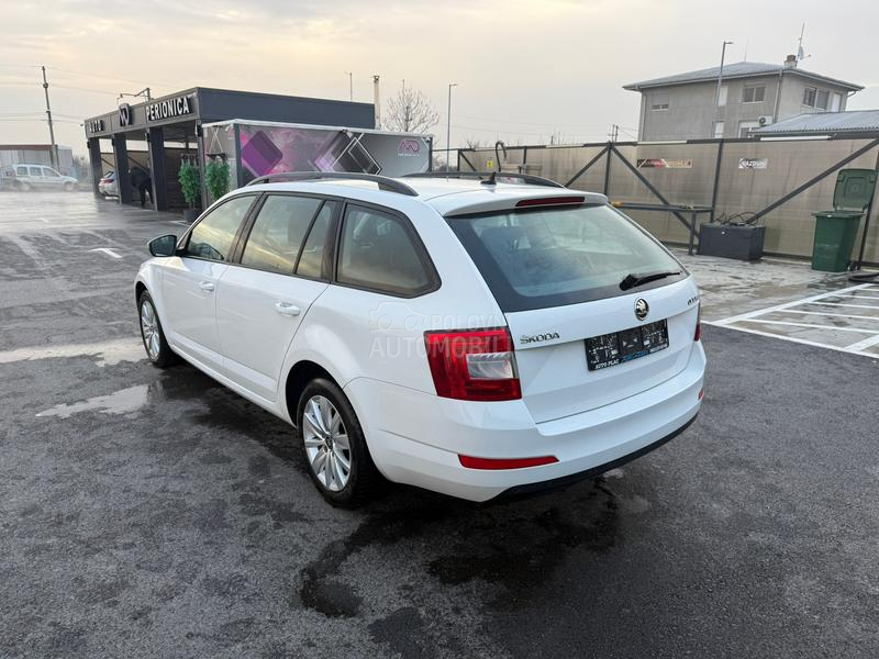 Škoda Octavia 1.6TDI//DSG//